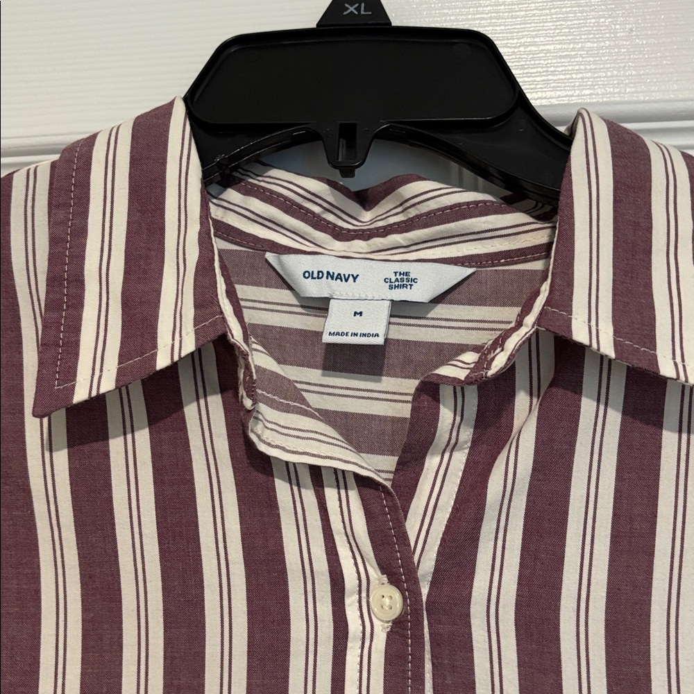 Old Navy Women’s Burgundy and White Striped Button Down Shirt; Size M - Picture 2 of 7